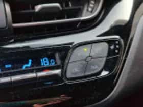 Toyota C hr (2018) thumbnail 69