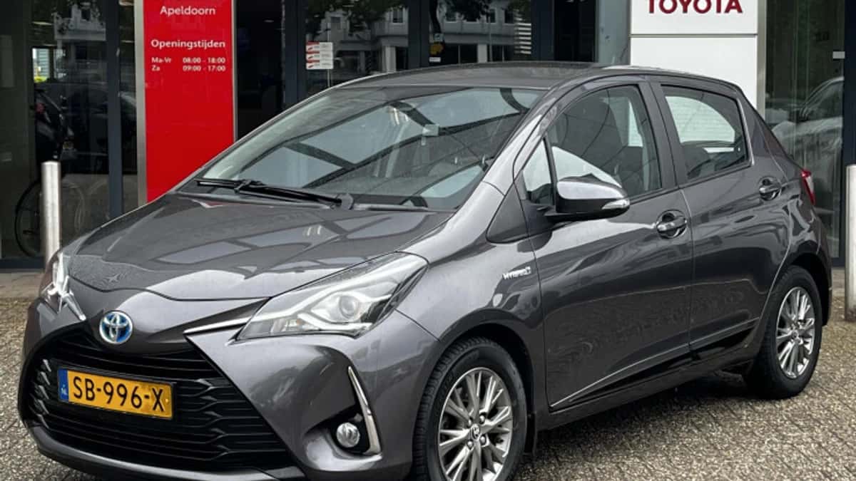 Toyota Yaris (2018) — foto 1