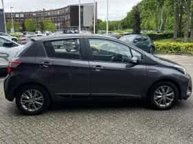 Toyota Yaris (2018) thumbnail 12