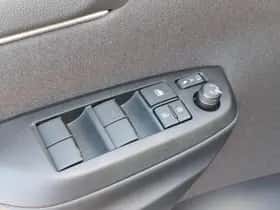 Toyota Yaris (2026) thumbnail 30