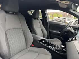 Toyota C hr (2020) thumbnail 16
