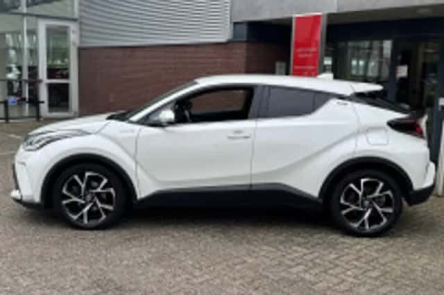 Toyota C hr (2020) thumbnail 5