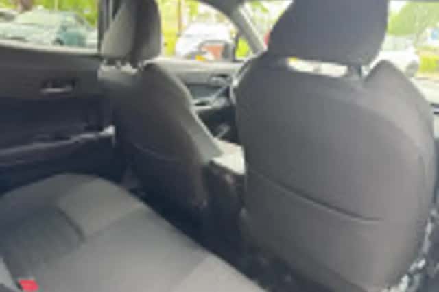 Toyota C hr (2020) thumbnail 42