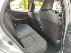 Toyota Yaris (2023) thumbnail 33