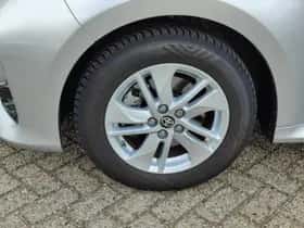 Toyota Yaris (2023) thumbnail 35