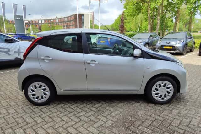 Toyota Aygo (2021) thumbnail 12
