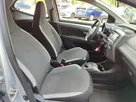 Toyota Aygo (2021) thumbnail 15
