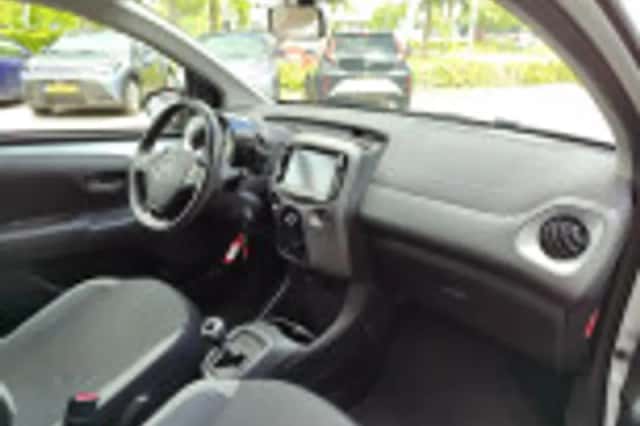 Toyota Aygo (2021) thumbnail 35