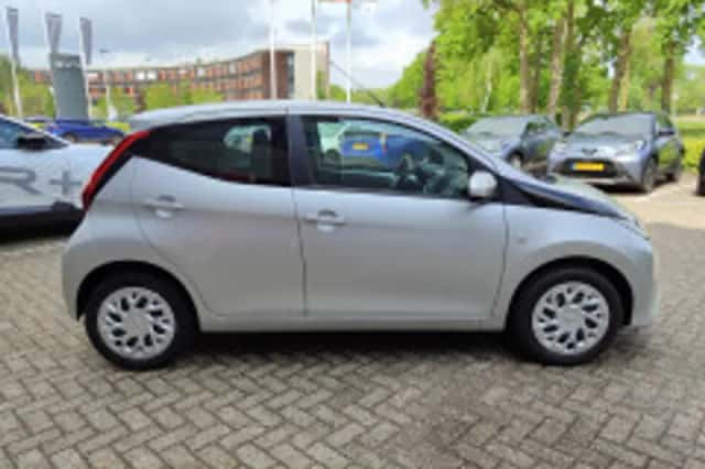 Toyota Aygo (2021) thumbnail 6