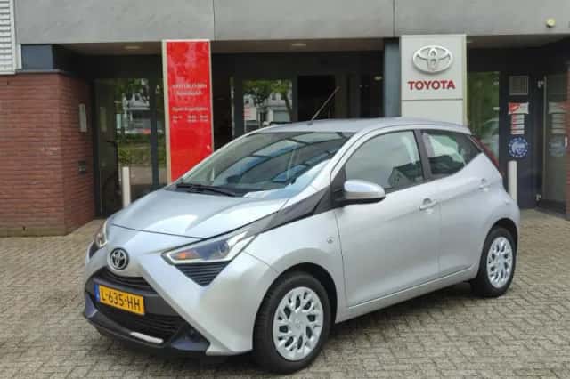 Toyota Aygo (2021) thumbnail 65