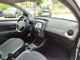 Toyota Aygo (2021) thumbnail 8