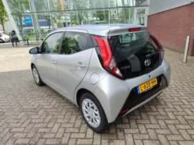 Toyota Aygo (2021) thumbnail 9
