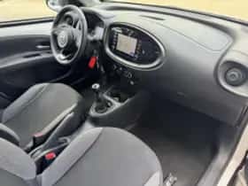 Toyota Aygo X (2022) thumbnail 4