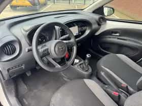 Toyota Aygo X (2022) thumbnail 61