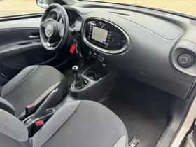 Toyota Aygo X (2022) thumbnail 63