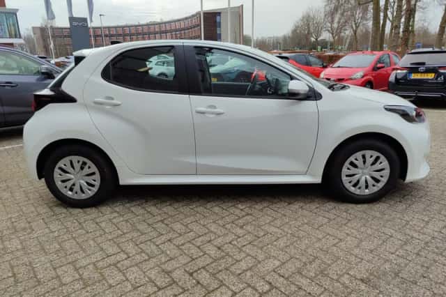 Toyota Yaris (2026) thumbnail 12