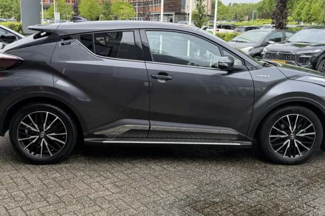 Toyota C hr (2018) thumbnail 12