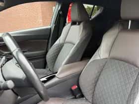 Toyota C hr (2018) thumbnail 13