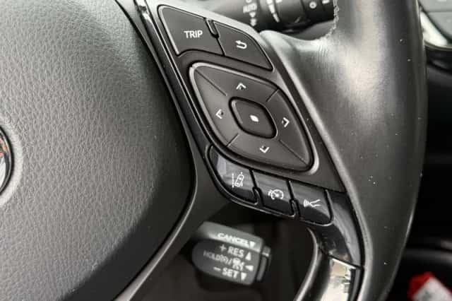 Toyota C hr (2018) thumbnail 22