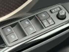 Toyota C hr (2018) thumbnail 45
