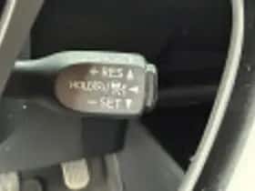 Toyota C hr (2018) thumbnail 51