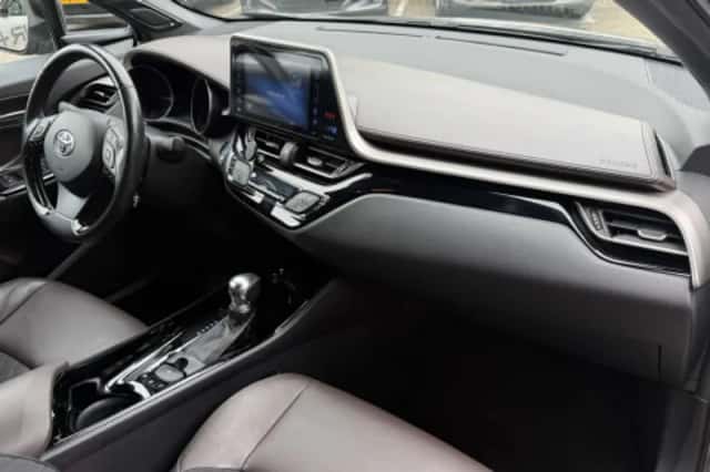 Toyota C hr (2018) thumbnail 71
