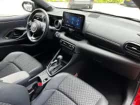 Toyota Yaris (2022) thumbnail 4