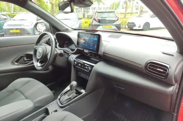 Toyota Yaris Cross (2022) thumbnail 8