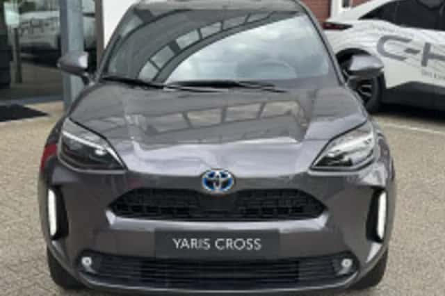 Toyota Yaris Cross (2022) thumbnail 4