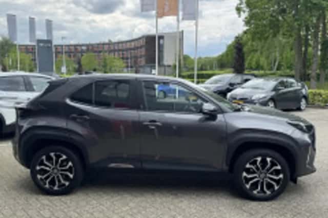 Toyota Yaris Cross (2022) thumbnail 5
