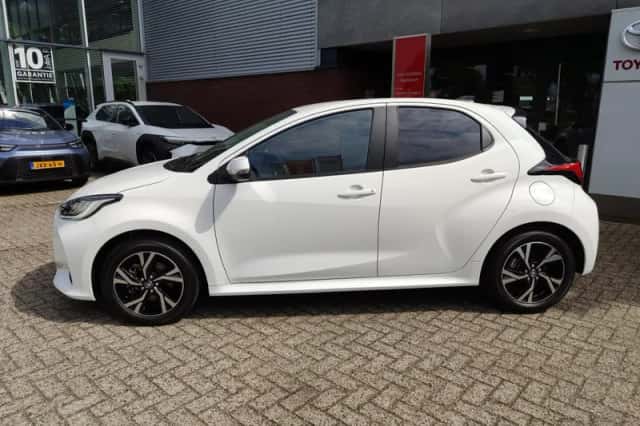 Toyota Yaris (2025) thumbnail 11