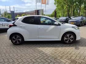 Toyota Yaris (2025) thumbnail 12