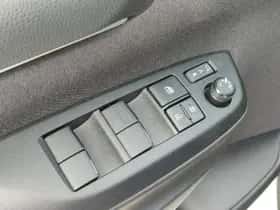 Toyota Yaris (2025) thumbnail 17