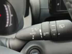 Toyota Yaris (2025) thumbnail 59