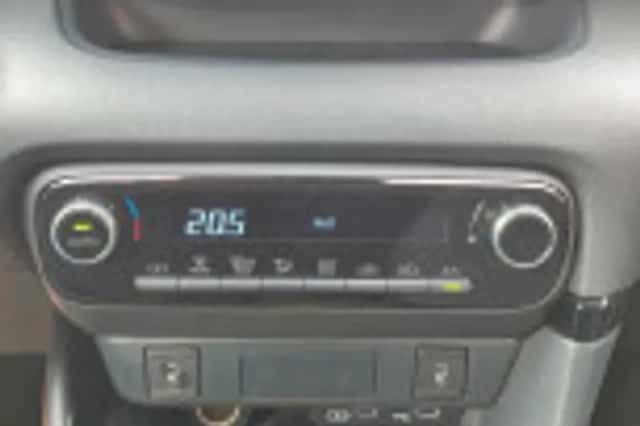 Toyota Yaris (2025) thumbnail 62