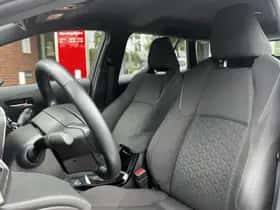Toyota Corolla (2023) thumbnail 13