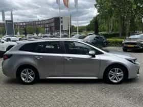 Toyota Corolla (2023) thumbnail 6