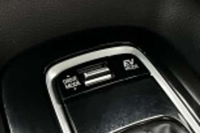 Toyota Corolla (2023) thumbnail 59
