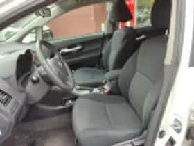 Toyota Auris (2011) thumbnail 38