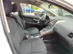 Toyota Auris (2011) thumbnail 39