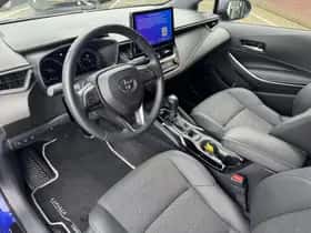 Toyota Corolla (2025) thumbnail 2