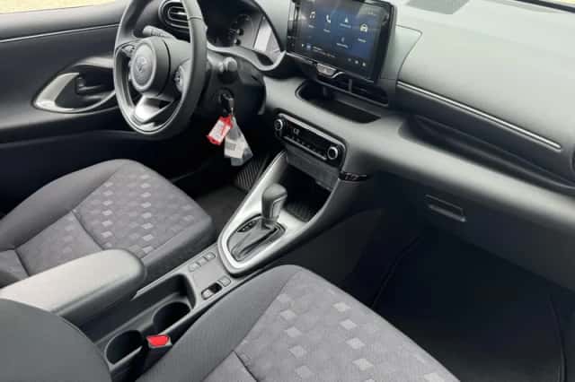 Toyota Yaris (2026) thumbnail 16