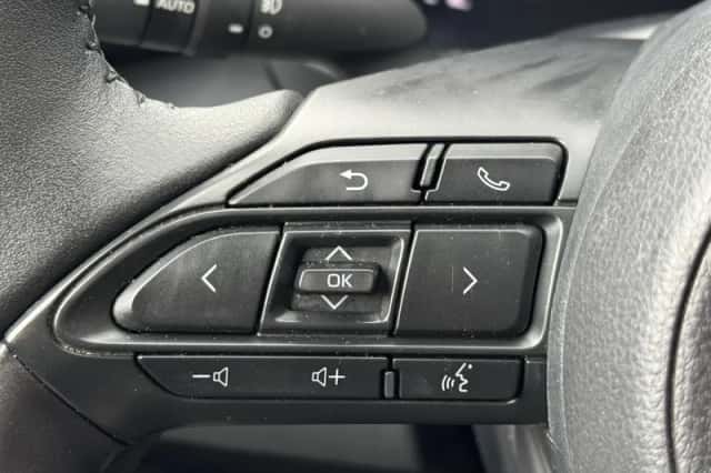Toyota Yaris Cross (2025) thumbnail 25