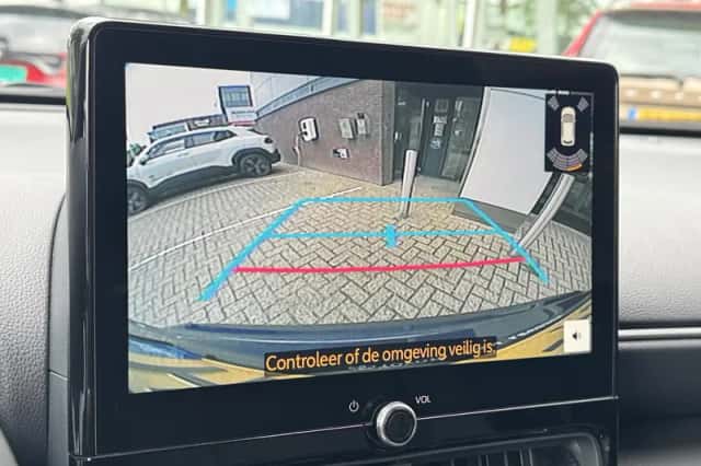 Toyota Yaris Cross (2025) thumbnail 26