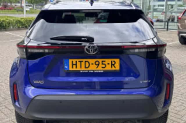 Toyota Yaris Cross (2025) thumbnail 4