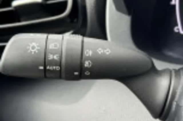 Toyota Yaris Cross (2025) thumbnail 46