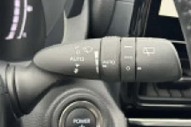 Toyota Yaris Cross (2025) thumbnail 49