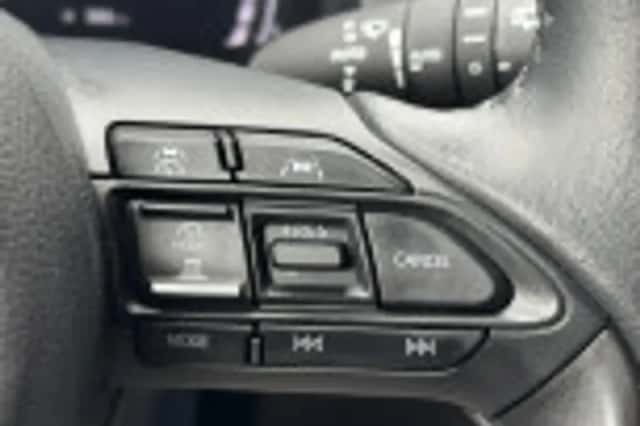 Toyota Yaris Cross (2025) thumbnail 50