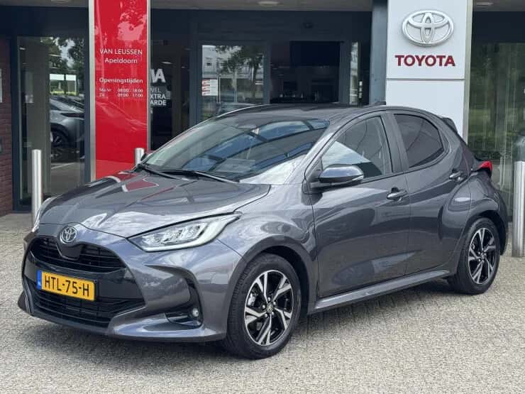 Toyota Yaris (2025) — foto 1
