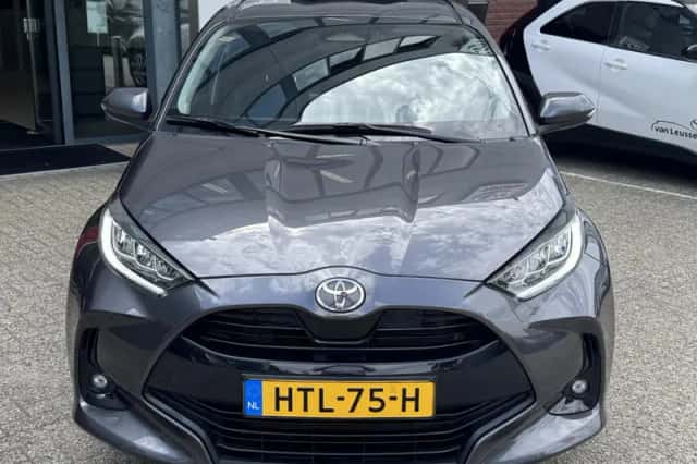 Toyota Yaris (2025) thumbnail 12